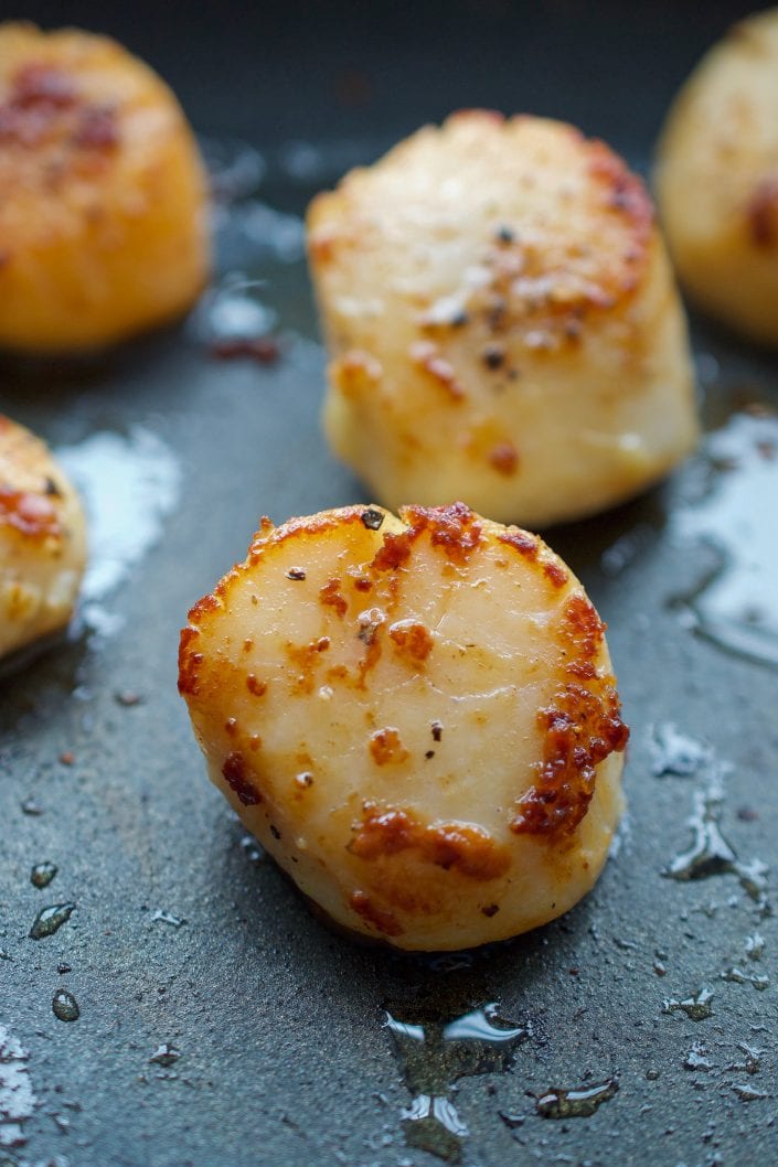 Seared Scallops with Pea & Mint Puree