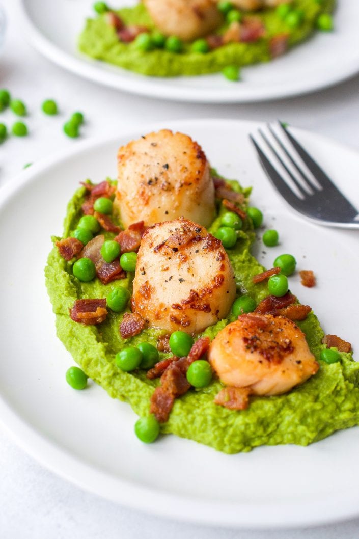 Seared Scallops with Pea & Mint Puree