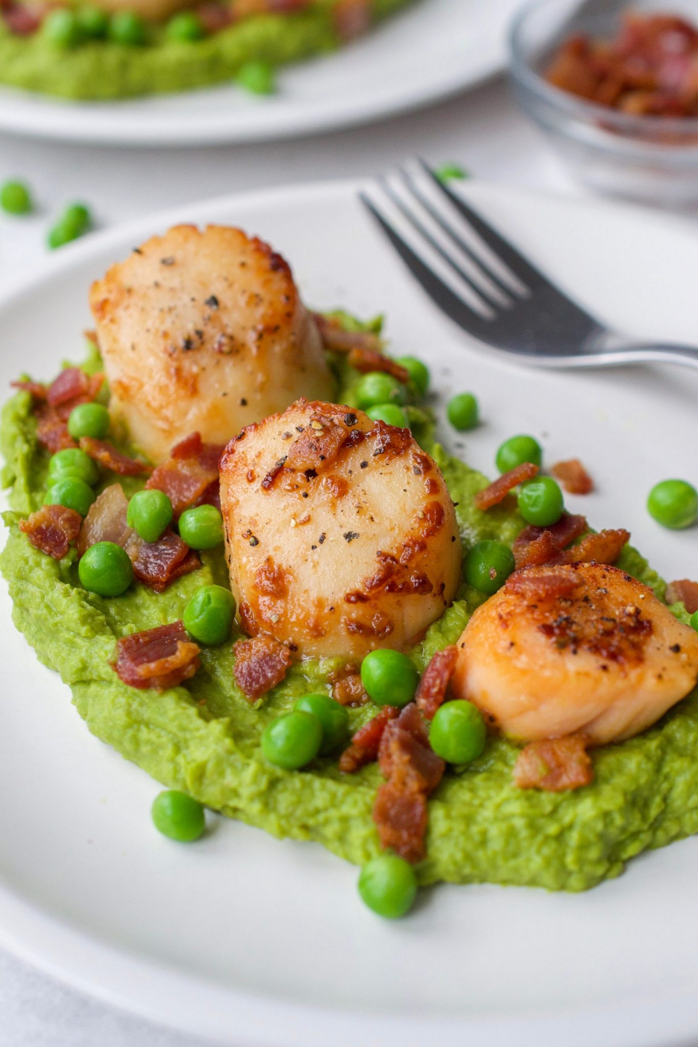 Seared Scallops with Pea & Mint Puree-image