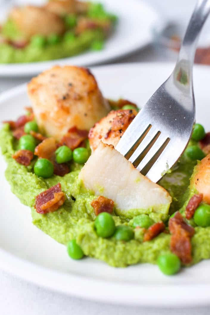 Seared Scallops with Pea & Mint Puree