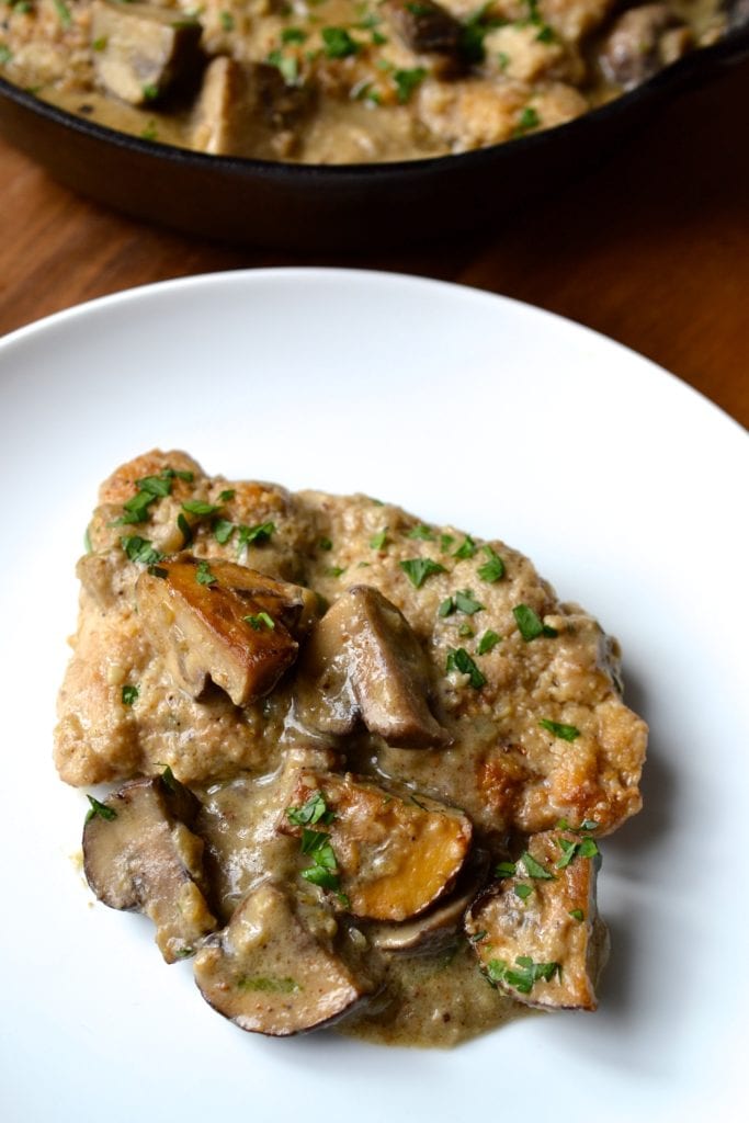 Creamy Mushroom Chicken | Every Last Bite Whole30 Creamy Mushroom Chicken