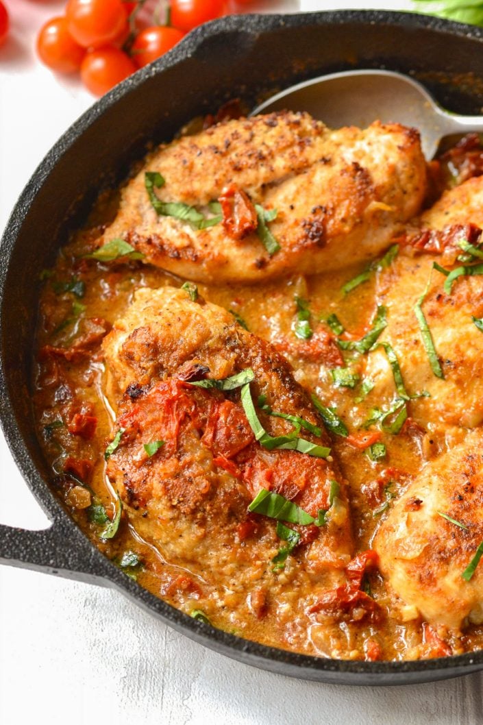 Creamy Sundried Tomato & Basil Chicken | Every Last Bite Creamy Sundried Tomato & Basil Chicken