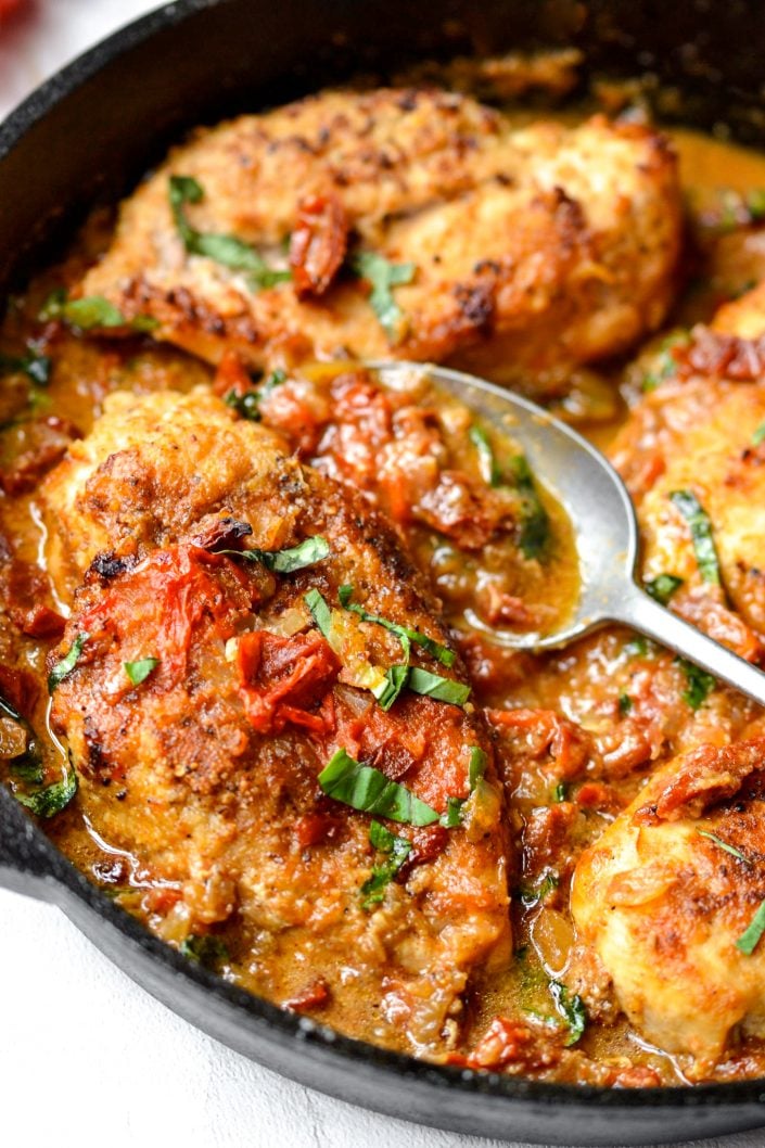 Creamy Sundried Tomato & Basil Chicken | Every Last Bite Creamy Sundried Tomato & Basil Chicken
