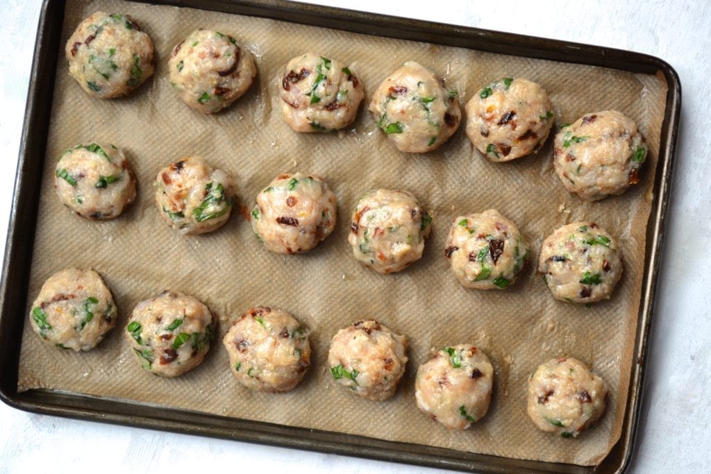 Sundried Tomato & Basil Chicken Meatballs in a Chunky Pesto Sauce | Every Last Bite Sundried Tomato & Basil Chicken Meatballs in a Chunky Pesto Sauce
