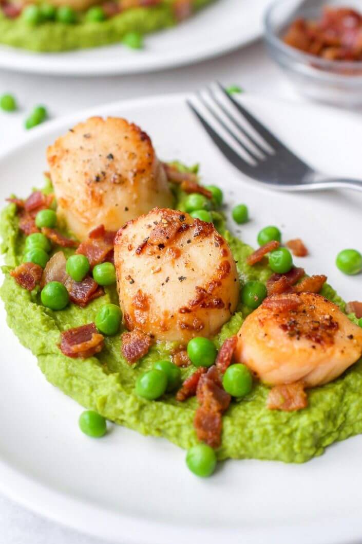 Seared Scallops with Pea & Mint Puree