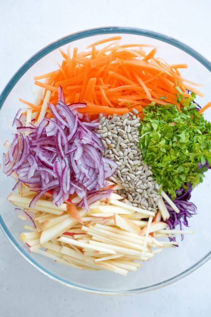 Classic Creamy Coleslaw